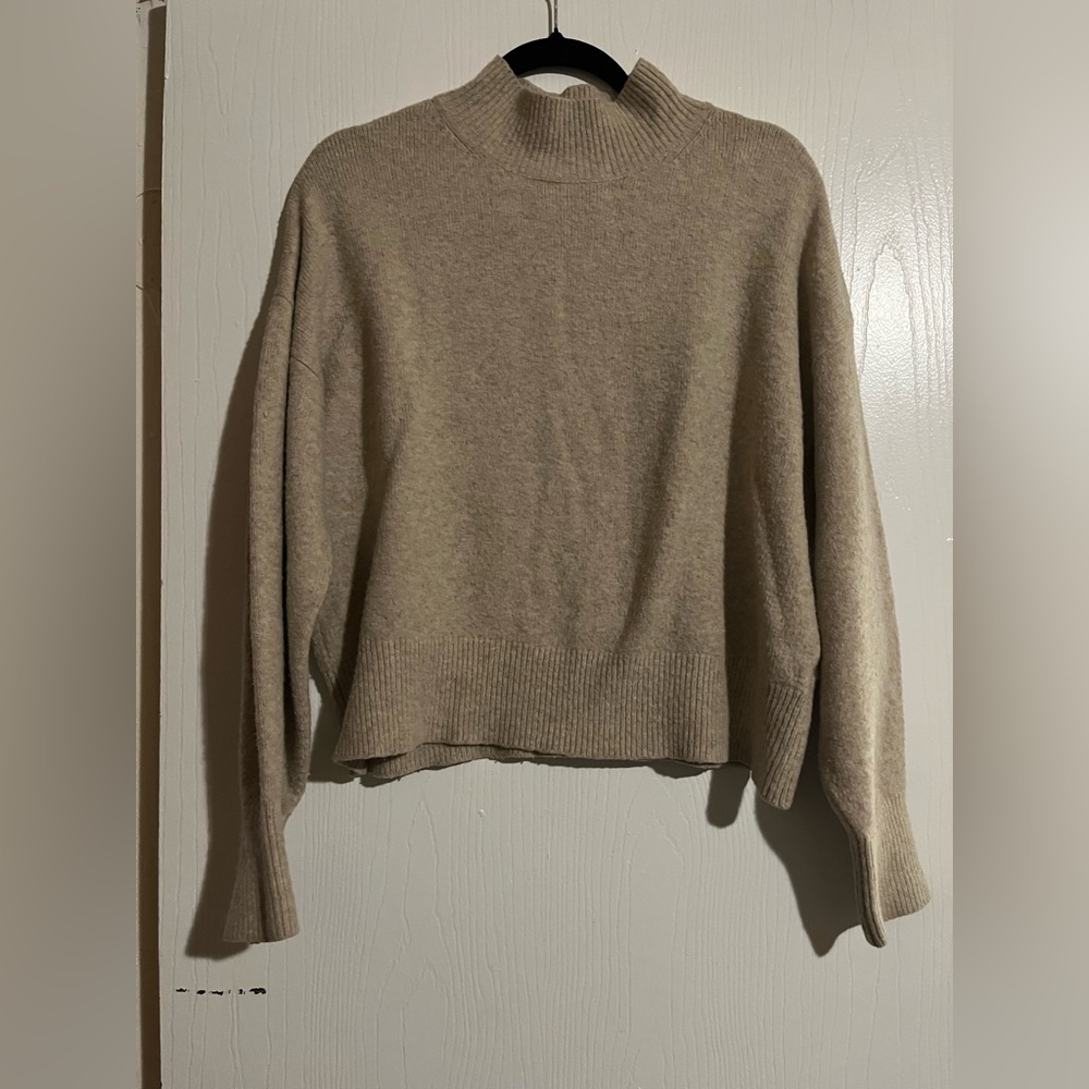 H&M Beige Turtleneck Sweater